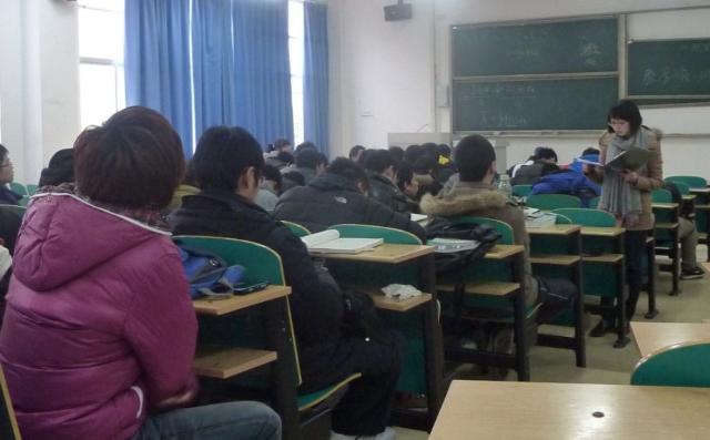太阳集团城官网14072011级召开新学期年级会