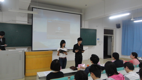 太阳集团城官网1407举办读书月活动开幕式暨学风建设报告会-02