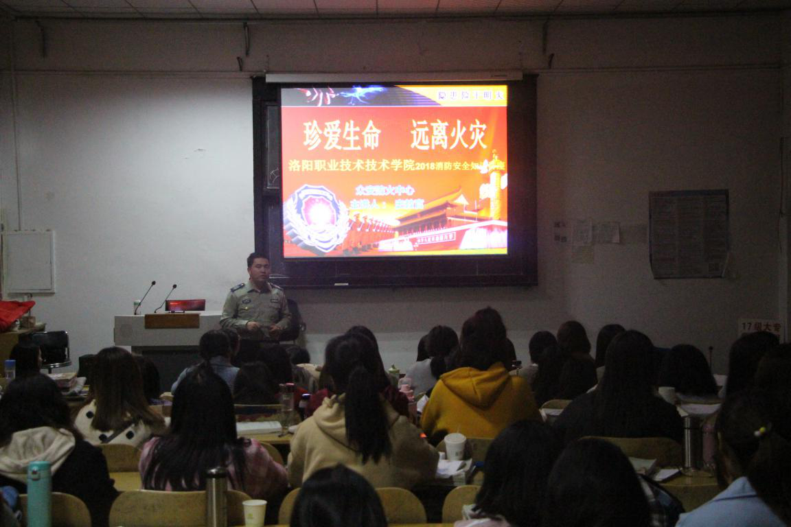 5be4f67360f4f.png 5be4f67360f4f.png